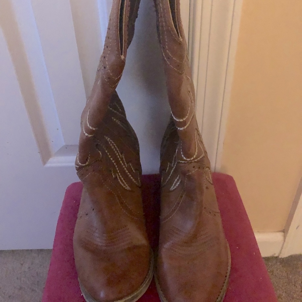 Very Volitile Cowboy boots - Picture 3 of 4